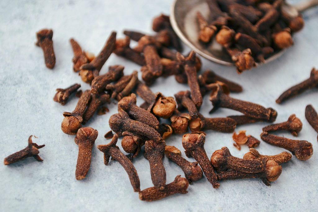 The Benefits of Clove Essential Oil